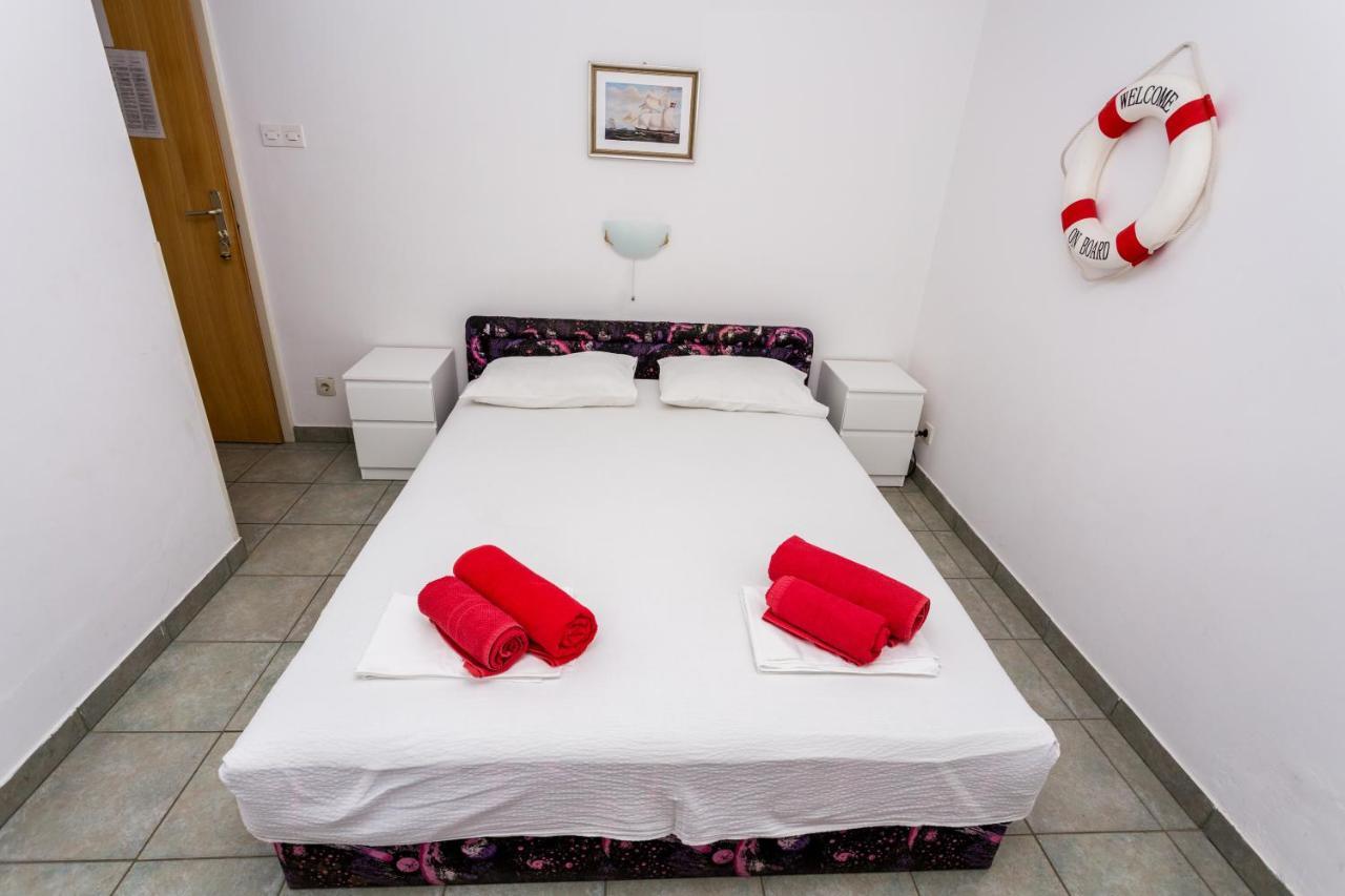 Lussino Accommodation Mali Lošinj Exterior foto